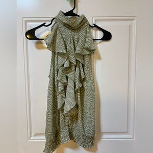 Women Plissé Top size small